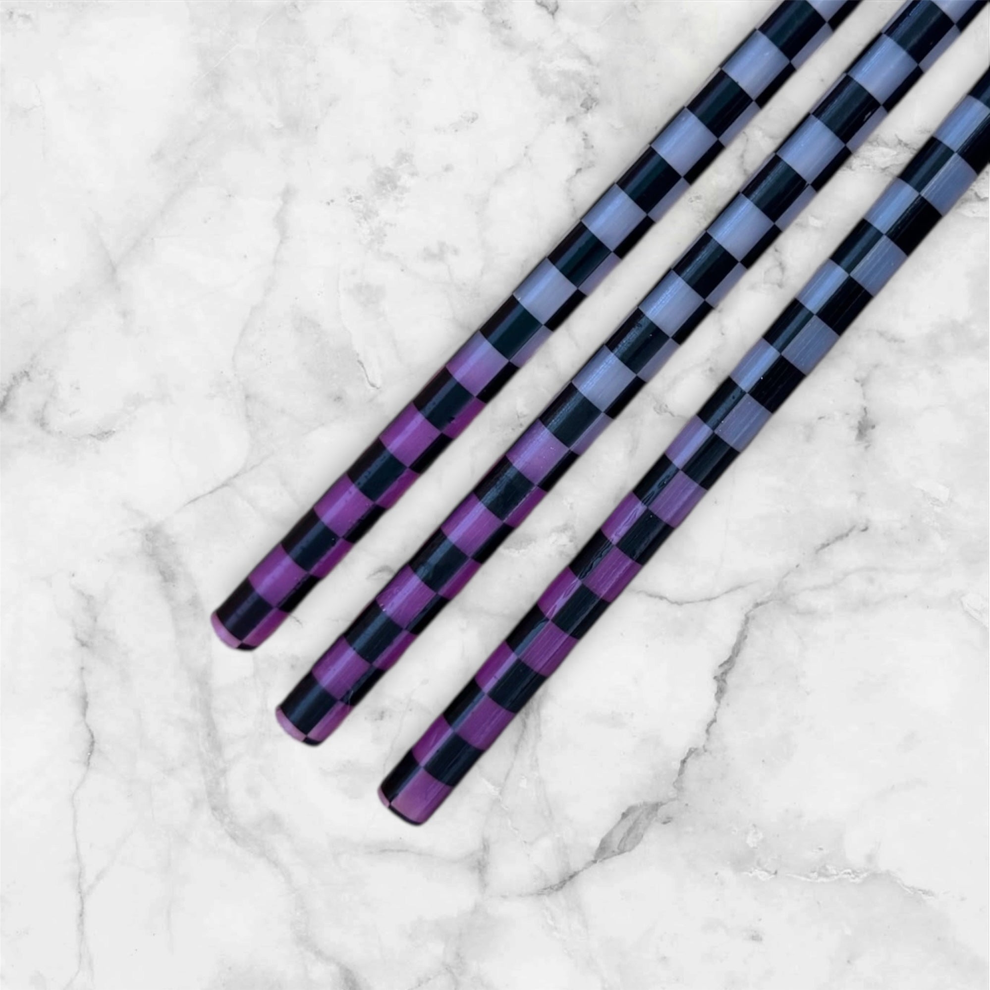 Black Checker Straw - Color Changing to Pink