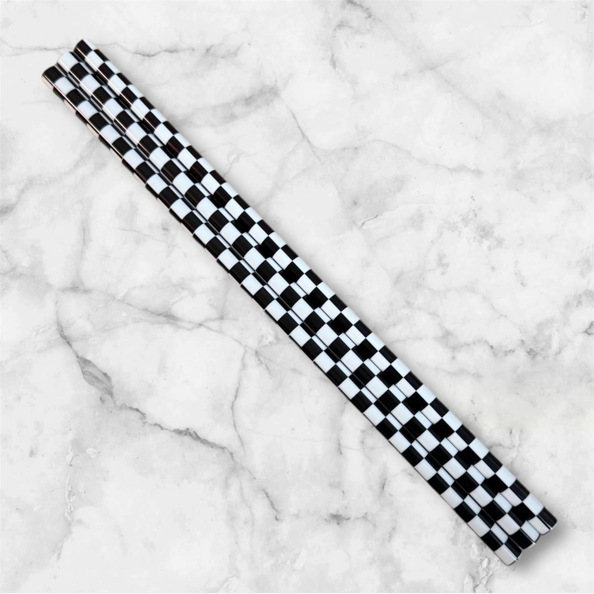 Black and White Checker Tumbler Straw