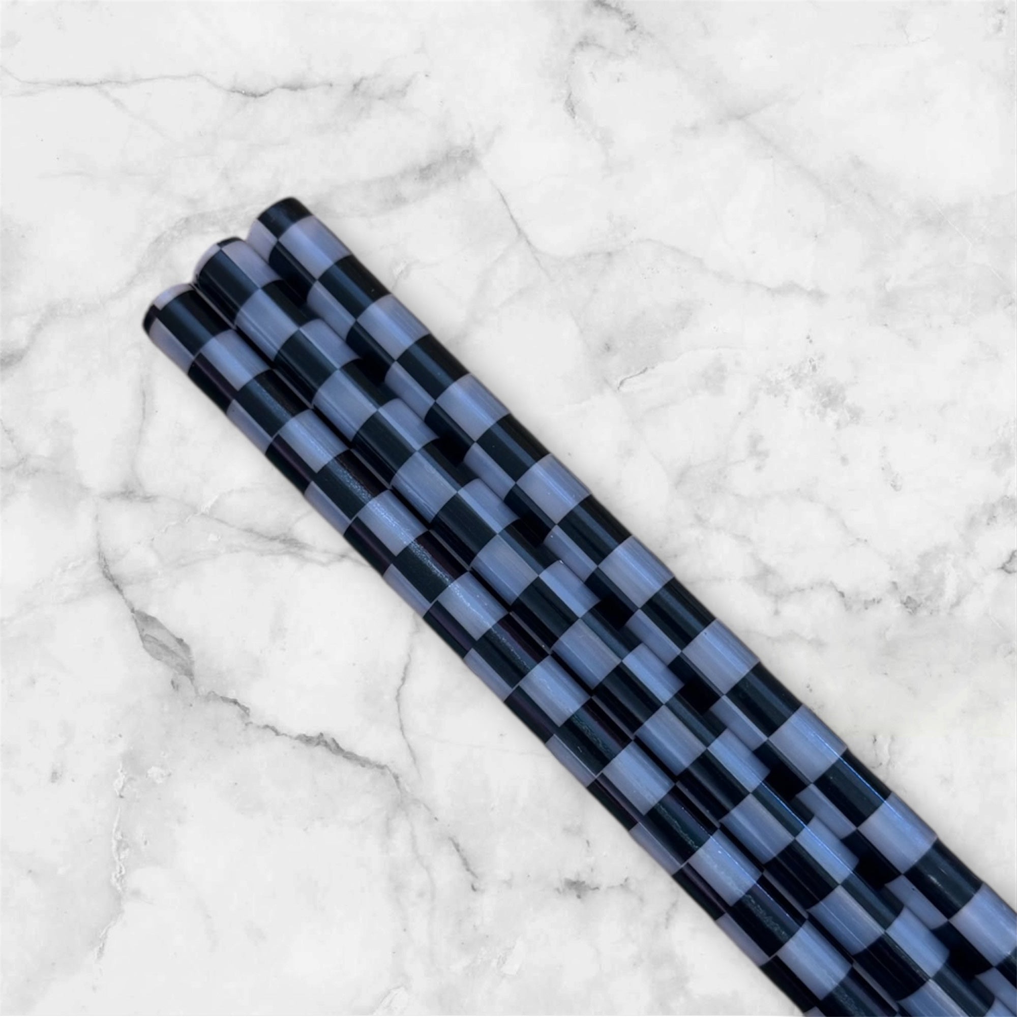 Black Checker Straw - Color Changing to Pink