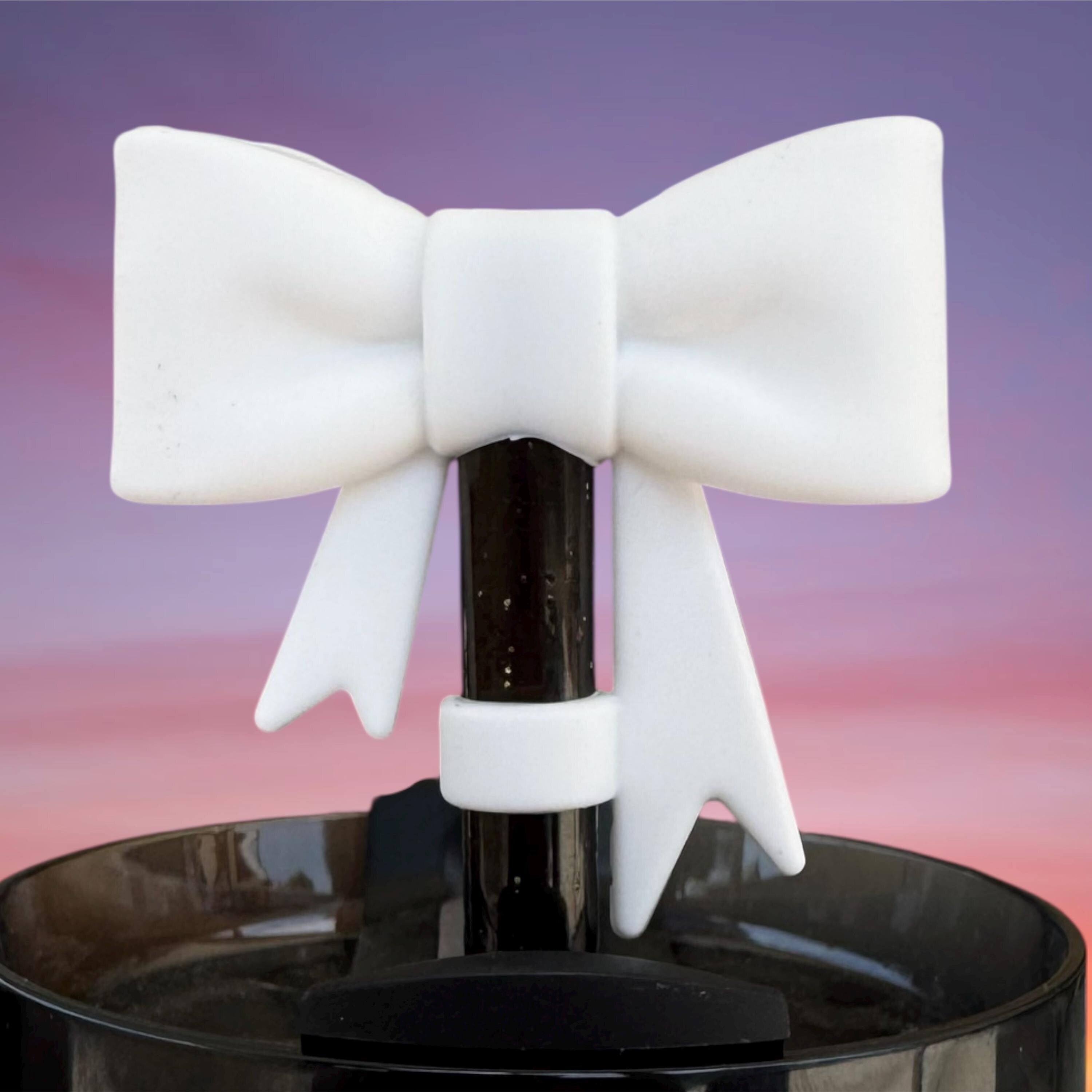 Big Bow Straw Topper, White